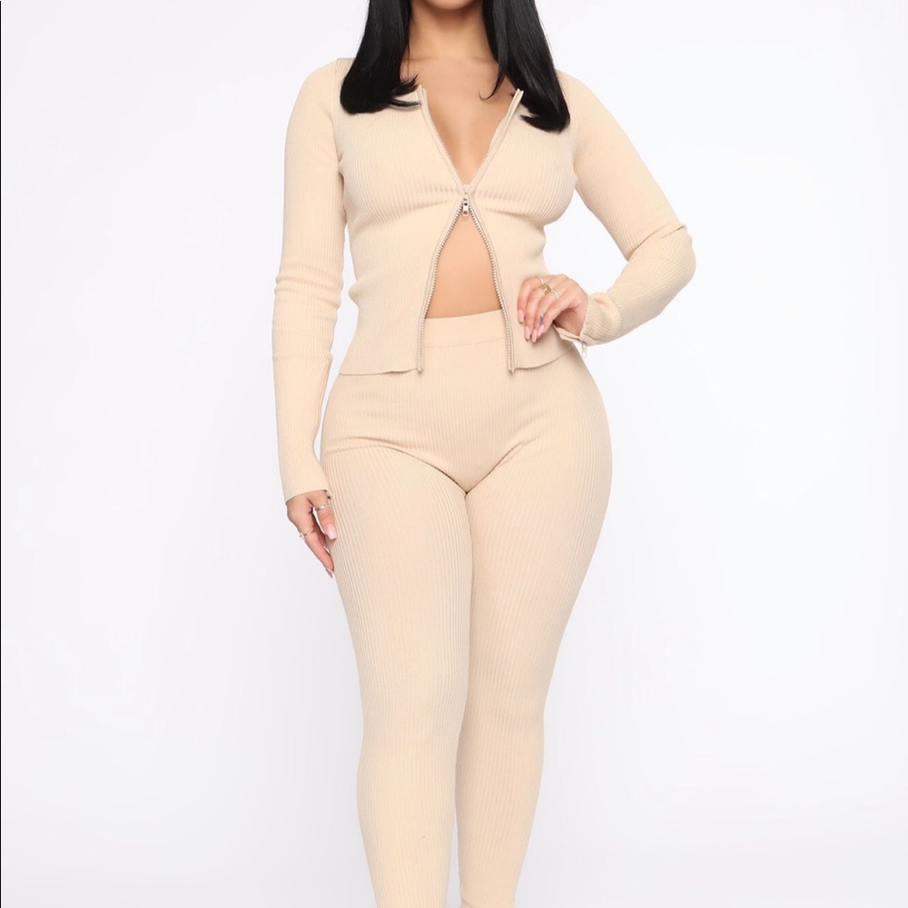 BEIGE RIBBED TWO PIECE